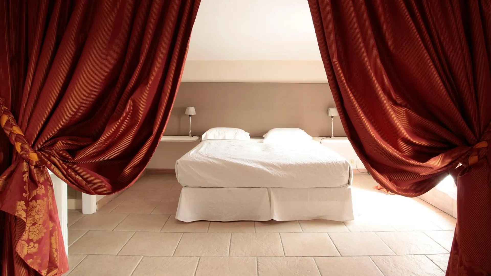 Hotel & Restaurant Alain Llorca La Colle-sur-Loup France