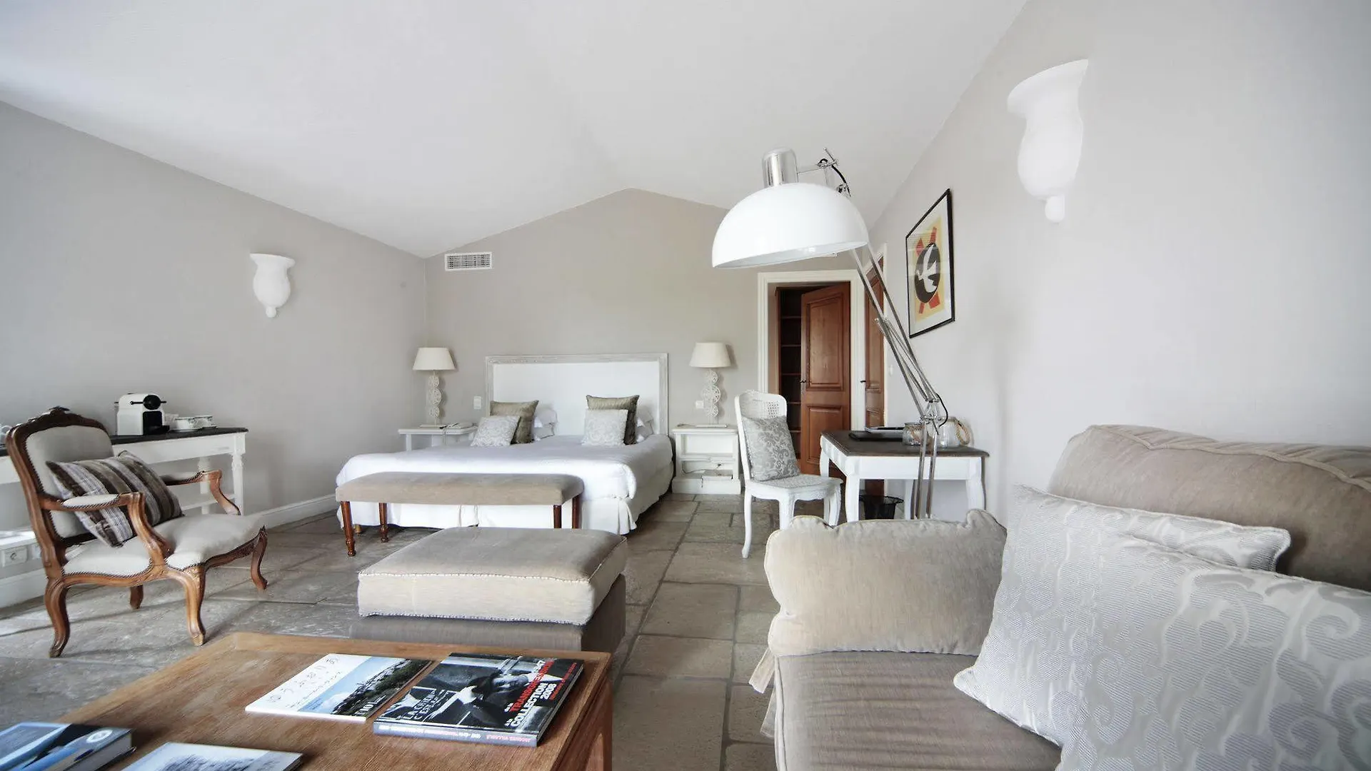****  Hotel & Restaurant Alain Llorca La Colle-sur-Loup France